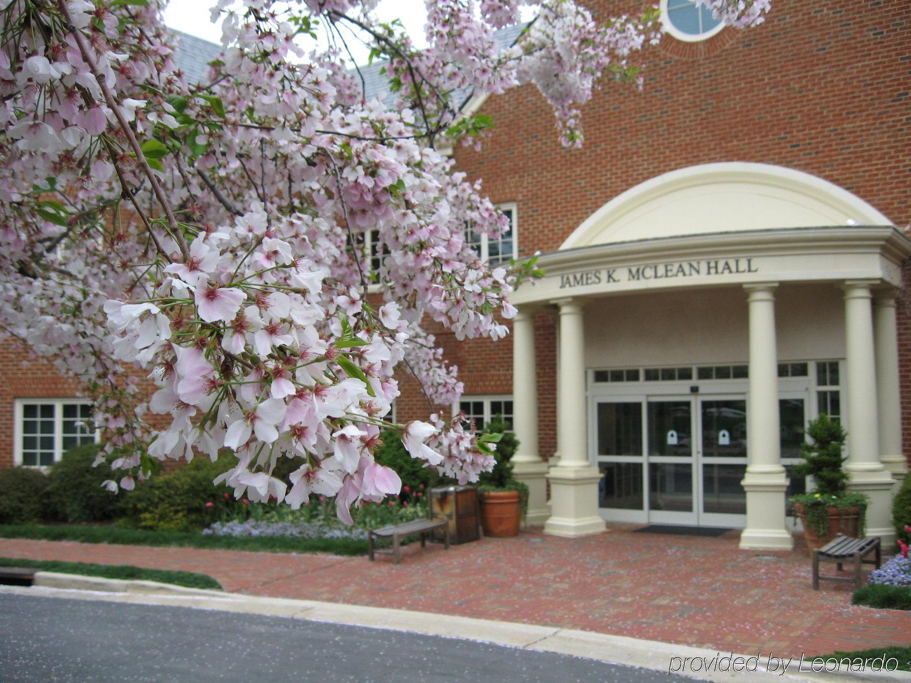 Rizzo Center, A Destination By Hyatt Hotel Chapel Hill Exterior photo