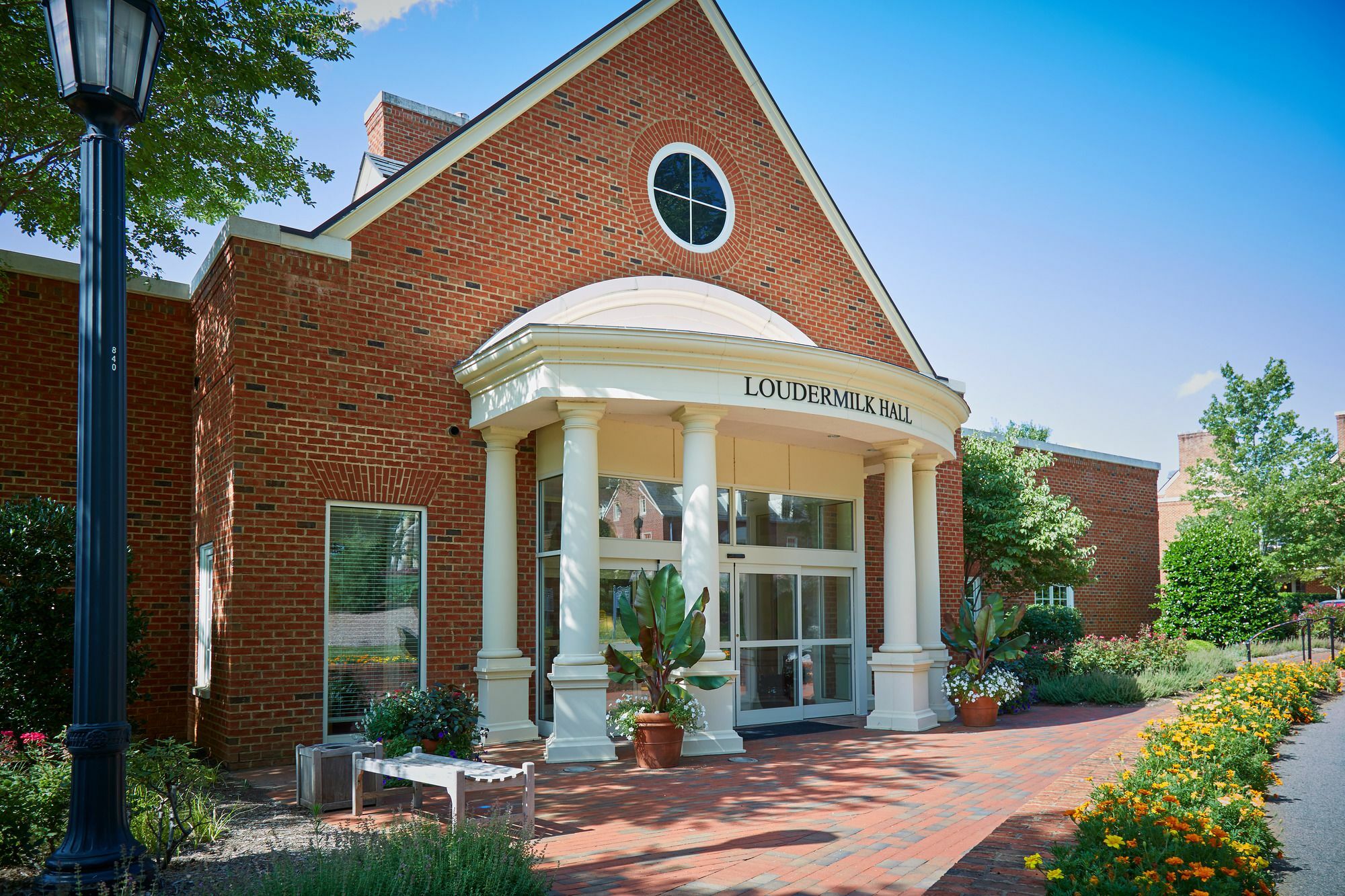 Rizzo Center, A Destination By Hyatt Hotel Chapel Hill Exterior photo